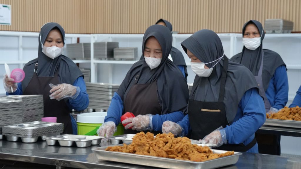 5.000 Dapur Fiktif Terbongkar! Nurhadi Bongkar Celah Bisnis Gelap di Program Makan Bergizi Gratis