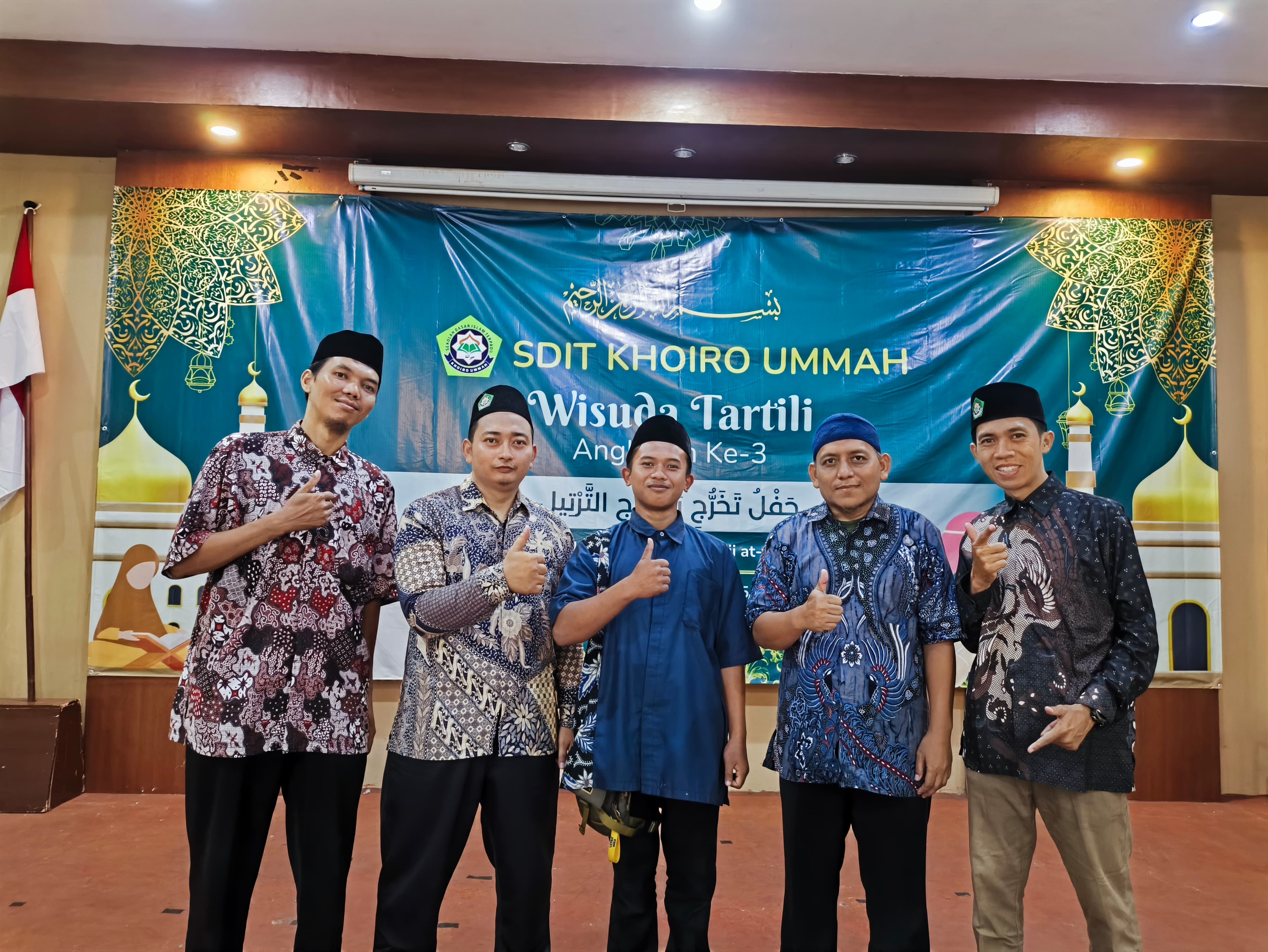 Guru Pelita Yang Tak Butuh Viral